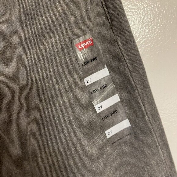 Levis Wmn 27 Gray Denim Splatter Hem Slouchy Mid Rise Low Pro Straight Jean NWOT - Picture 6 of 13